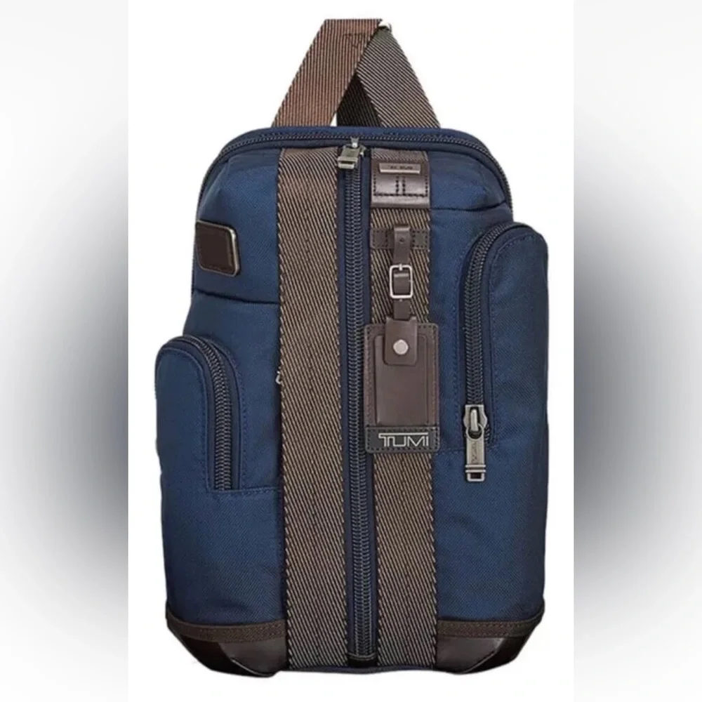 Brand New with Tag TUMI Higgins Sling Navy - Picture 1 of 6